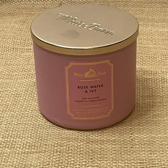 White Barn Accents White Barn Rose Water Ivy 45oz 3wick Candle
